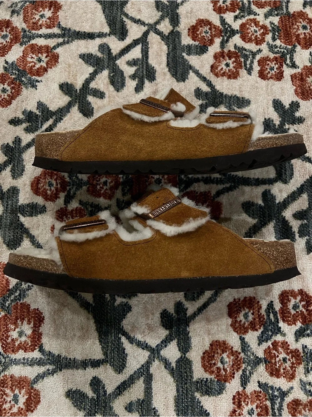 Birkenstock Arizona Shearling sandals women’s size 8